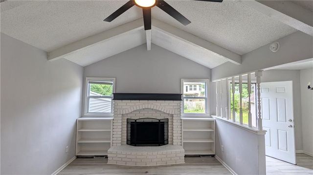2005 N Plymouth Road, Independence, MO 64058