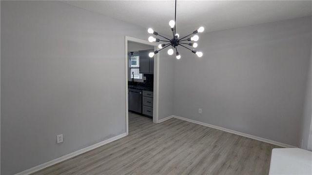 2005 N Plymouth Road, Independence, MO 64058