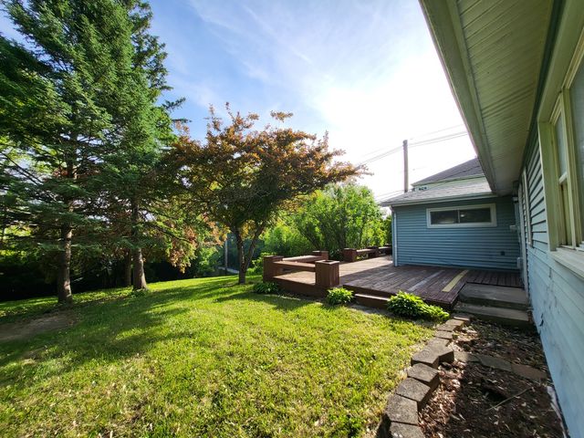 18705 W Ash Drive, Gurnee, IL 60031