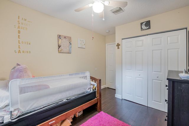 6824 SW 5th Street, Pembroke Pines, FL 33023