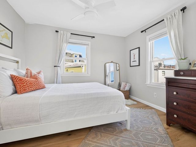 42 Oak St, Somerville, MA 02143