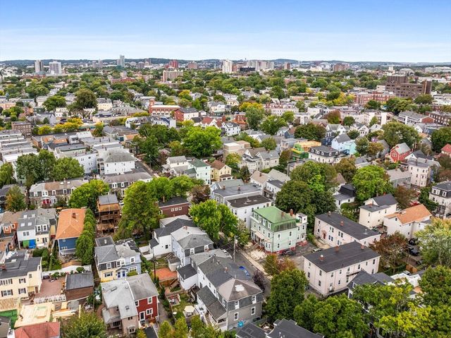 42 Oak St, Somerville, MA 02143
