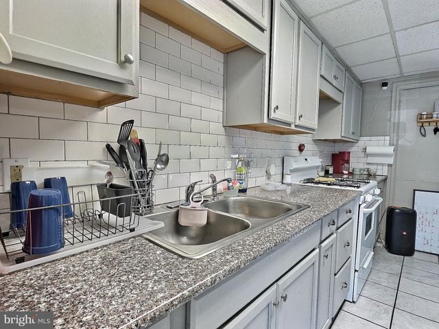 1550 PERKIOMEN AVE, Reading, PA 19602
