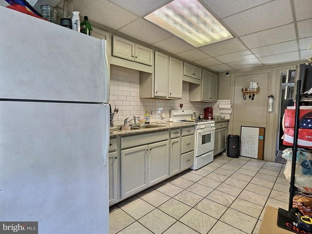 1550 PERKIOMEN AVE, Reading, PA 19602