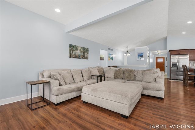 7520 Hometown Court 10, Caledonia, MI 49316