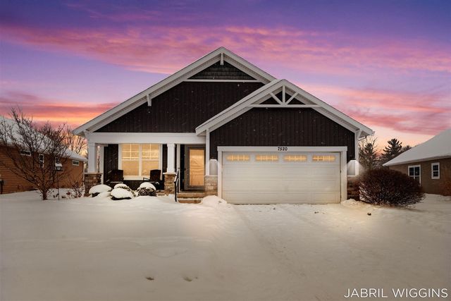 7520 Hometown Court 10, Caledonia, MI 49316