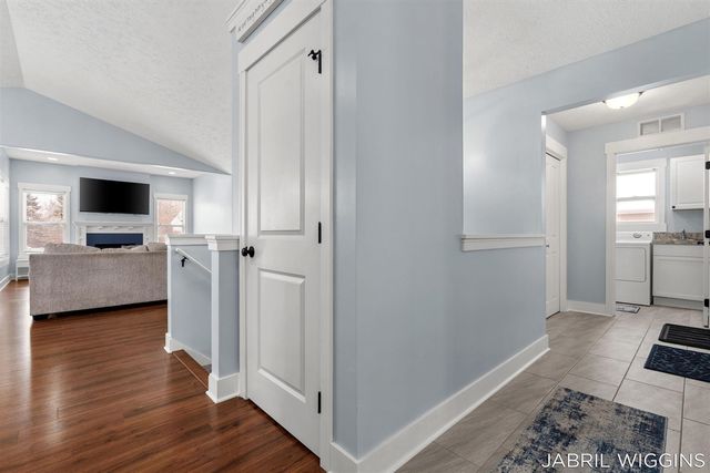 7520 Hometown Court 10, Caledonia, MI 49316