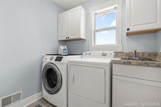 7520 Hometown Court 10, Caledonia, MI 49316