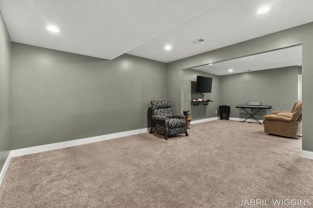 7520 Hometown Court 10, Caledonia, MI 49316