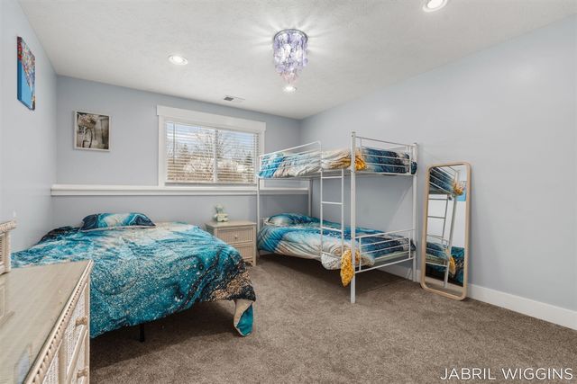 7520 Hometown Court 10, Caledonia, MI 49316