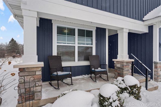 7520 Hometown Court 10, Caledonia, MI 49316