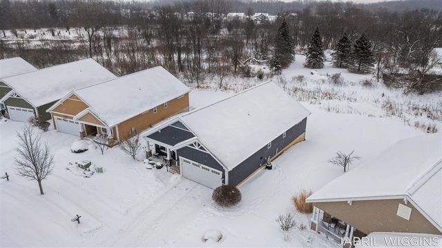 7520 Hometown Court 10, Caledonia, MI 49316