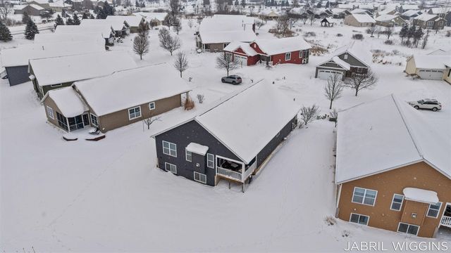 7520 Hometown Court 10, Caledonia, MI 49316