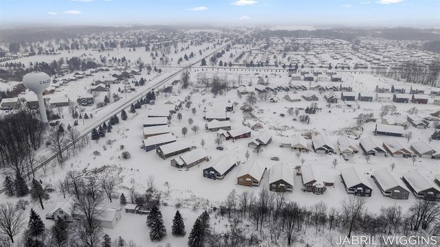 7520 Hometown Court 10, Caledonia, MI 49316