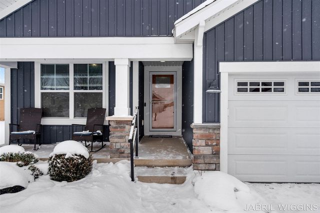 7520 Hometown Court 10, Caledonia, MI 49316