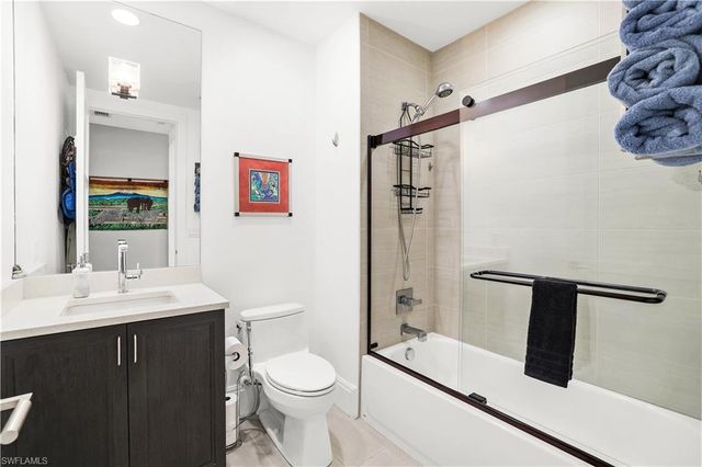 1035 3rd AVE S 215, Naples, FL 34102