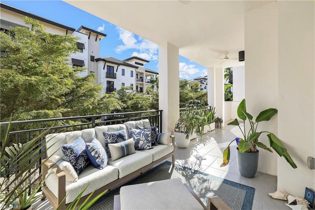 1035 3rd AVE S 215, Naples, FL 34102