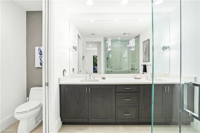 1035 3rd AVE S 215, Naples, FL 34102