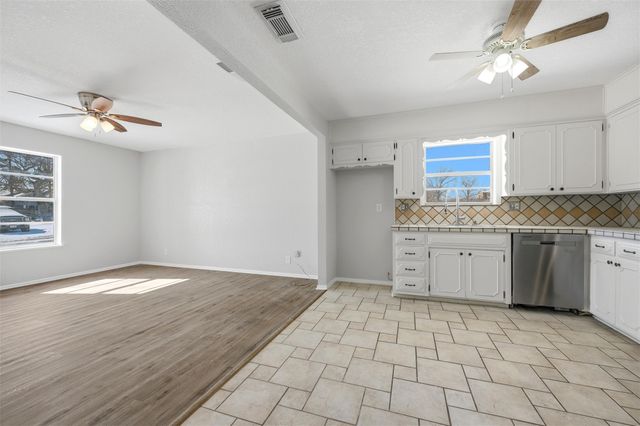 2611 Easy Street, Denison, TX 75020