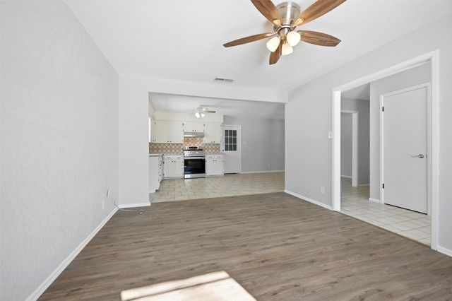 2611 Easy Street, Denison, TX 75020