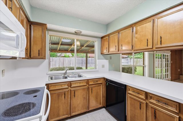 3311 Steeplewood Trail, Arlington, TX 76016