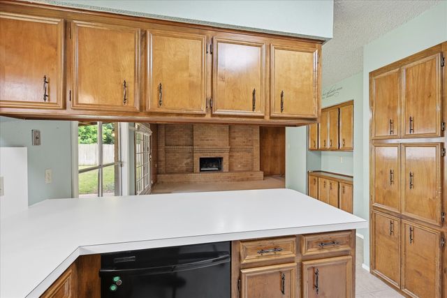 3311 Steeplewood Trail, Arlington, TX 76016