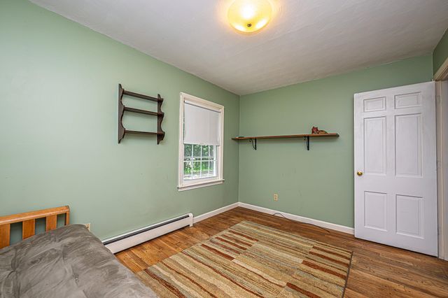 7 Squamscott Road, Stratham, NH 03885