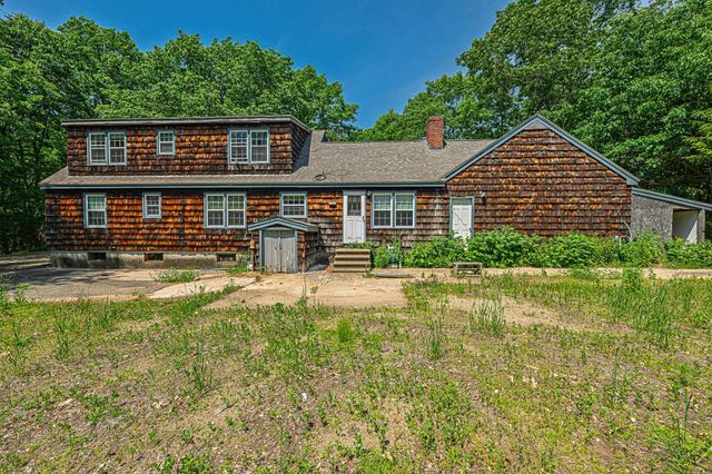 7 Squamscott Road, Stratham, NH 03885