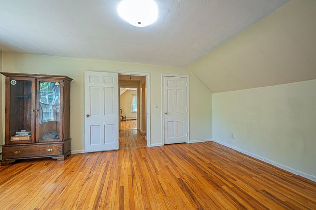 7 Squamscott Road, Stratham, NH 03885