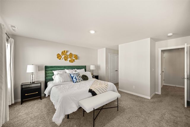 9556 Crestview Drive, West Des Moines, IA 50266