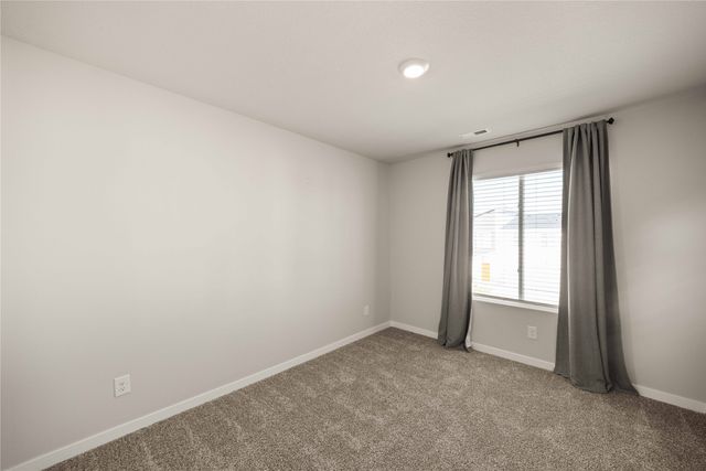 9556 Crestview Drive, West Des Moines, IA 50266