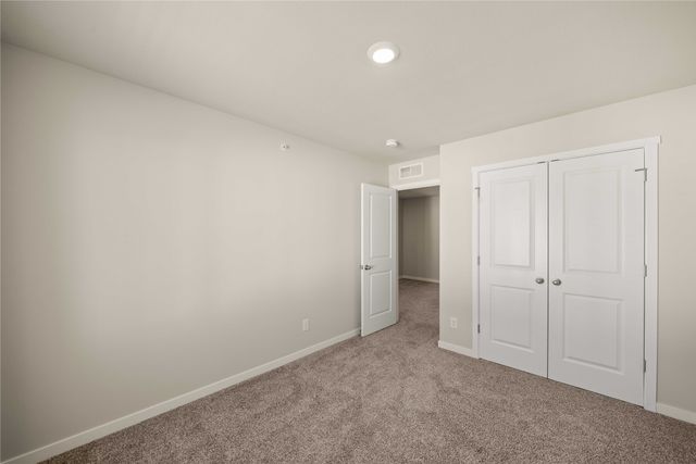 9556 Crestview Drive, West Des Moines, IA 50266