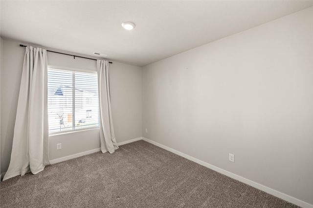 9556 Crestview Drive, West Des Moines, IA 50266