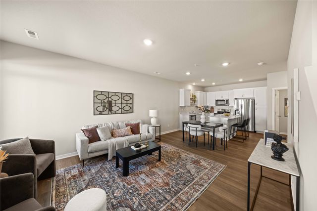 9556 Crestview Drive, West Des Moines, IA 50266