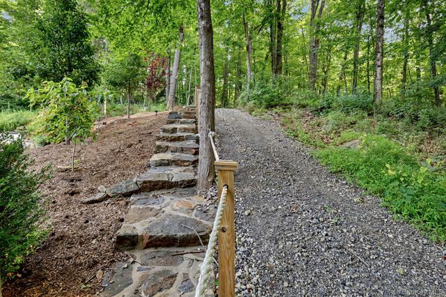 2677 Route 35, Katonah, NY 10536