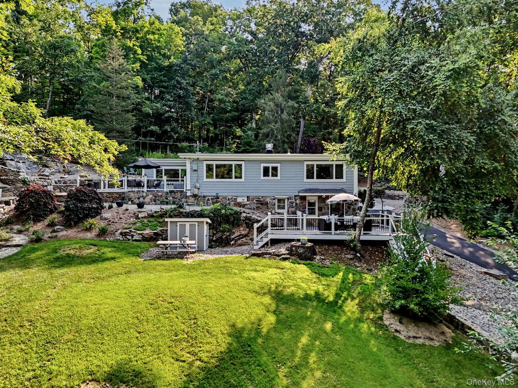 2677 Route 35, Katonah, NY 10536