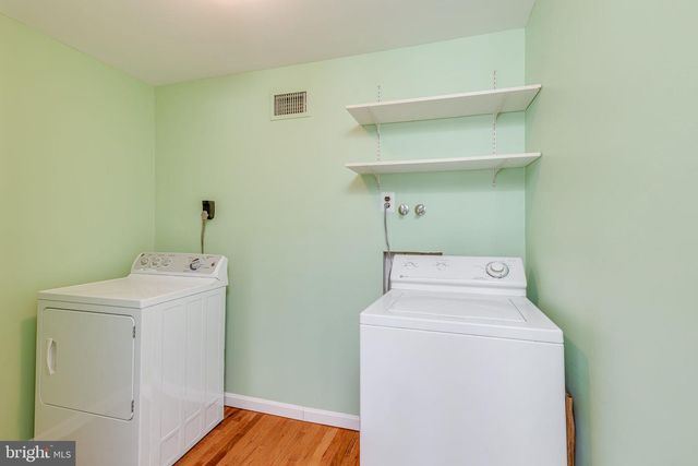 28 HARROWGATE DR, Cherry Hill, NJ 08003