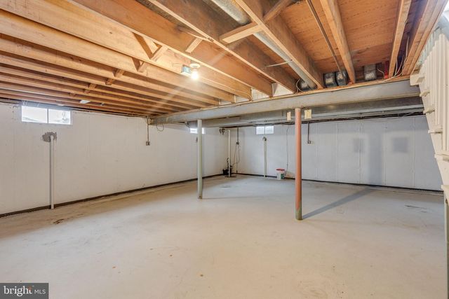 28 HARROWGATE DR, Cherry Hill, NJ 08003