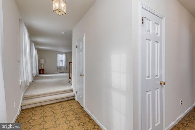 28 HARROWGATE DR, Cherry Hill, NJ 08003