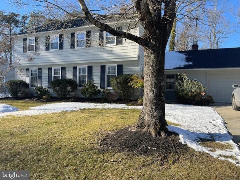 28 HARROWGATE DR, Cherry Hill, NJ 08003