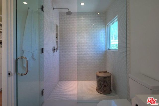 2439 Carman Crest Drive, Los Angeles, CA 90068
