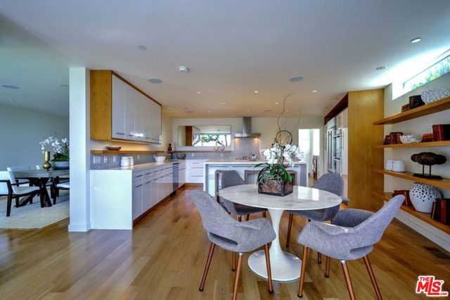 2439 Carman Crest Drive, Los Angeles, CA 90068