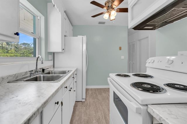 434 49th Street, West Palm Beach, FL 33407