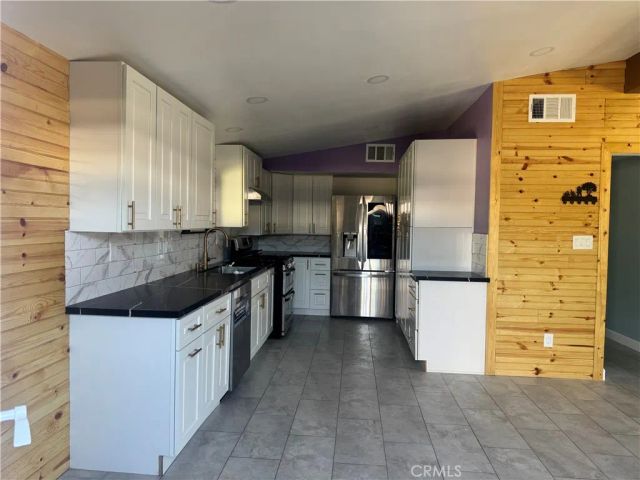 3250 Apple Avenue, Jurupa Valley, CA 92509