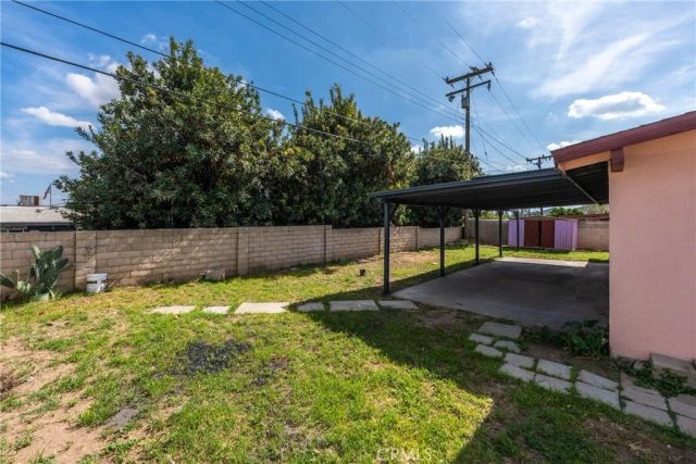 3250 Apple Avenue, Jurupa Valley, CA 92509