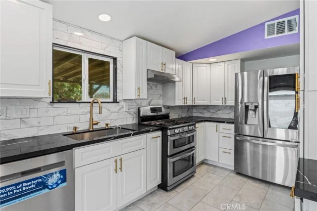 3250 Apple Avenue, Jurupa Valley, CA 92509