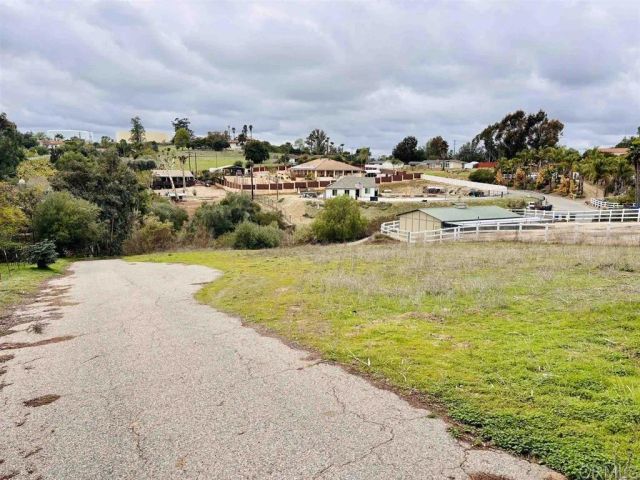2399 Paige Circle, Fallbrook, CA 92028