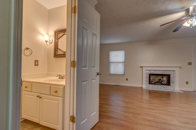 285 Rosemont Garden T, Lexington, KY 40503