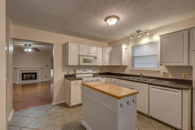 285 Rosemont Garden T, Lexington, KY 40503