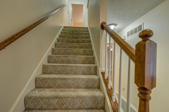 285 Rosemont Garden T, Lexington, KY 40503